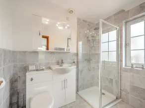 4 bedroom accommodation in Kingarth - Image 3