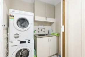 Neat 1BR apartment w/ balcony in superb East Perth Village - Image 2