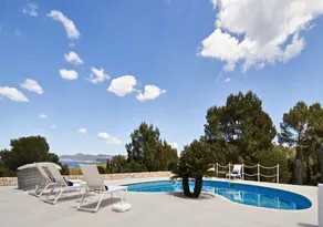 5* villa. Fantastisk havudsigt Opvarmet swimmingpool. Strand 15 min gang. - Image 5