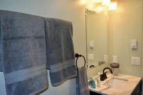 Renovated Modern Gem w/AC – Walk to Cooperstown All-Star Village, Sleeps 6 - Image 5