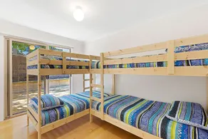 Portsea family home, Games room, Expansive deck (sleeps 8) - Image 5