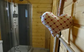 Le Chalet au vieux vignoble avec espace Sauna et Jacuzzi - Image 5