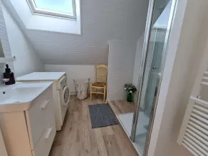 T3 rénové pour 4 personnes avec piscine  et  internet - Image 2