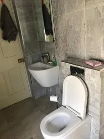 Garden Double Room with own door access and bathroom - Image 3