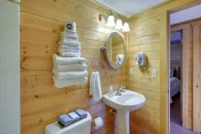 Cozy Columbia Cabin w/ Shared Lake Dock! - Image 5