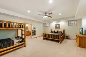 Evergreen Retreat by Destination Big Bear: Close to Snow Summit! Pool Table! Fenced Yard! Spa! Single Story! - Image 5