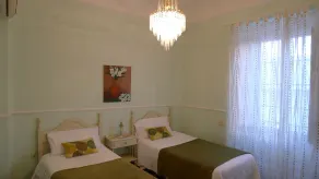 Andalusisches Haus, typische Terrasse, Solarium, um Granada, Alhambra, kostenloses Wifi zu besuchen - Image 2
