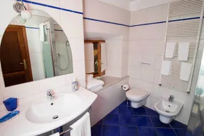Dreizimmerwohnung, 80 qm, 5/7 Personen mit Pool, 8 km vom Zentrum von Florenz - Image 4