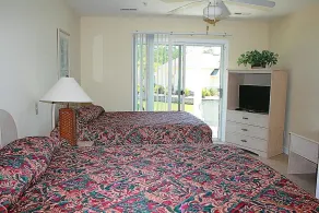 2402m 1 Bedroom Condo by Redawning - Image 3