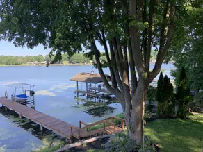 ‘Not To Worry’ Waterfront Home - Image 2