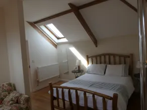 Smart barn conversion. Perfect touring  location, for beaches, moors & Cornwall - Image 5