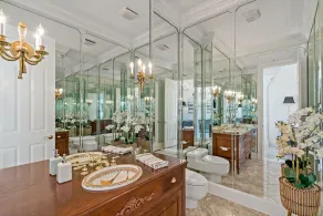 Stunning And Spacious Nashville Home With In-Ground Pool On The Lake! - Image 2