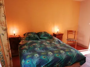 Cozy Getaway in Bazoches-Les-Gallerandes - 2BR, Full Kitchen, TV, Shared Courtyard - Image 5