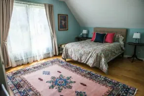 Charming 5-bedroom cottage near Lake Champlain and Downtown Burlington - Image 5