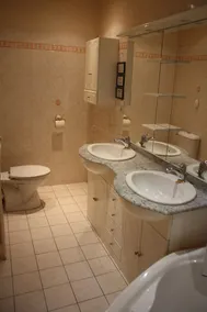 Property 230 m² sea view, on park of more than 3 000 m². - Image 5