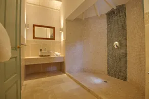 Villa Aquilo, Megali Ammos, Alonnisos sleeps 6 - Image 4