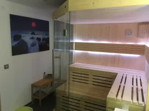 Esclusiva casa benessere con camino, sauna, ampia terrazza vicino al lago balneabile - Image 3