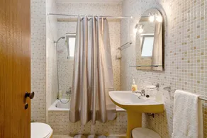 Apartment 'VIP T2 em Frente a Praia' with Sea View, Terrace & Wi-Fi - Image 2