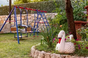 Villa Poquito con piscina climatizada interior Makarska - Image 2