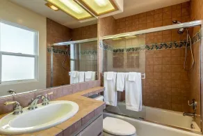 La Jolla Beach Village Serenity - Image 4