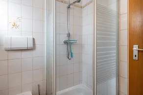 Holiday Apartment 'Gartenblick' with Mountain View, Shared Pool and Wi-Fi - Image 5