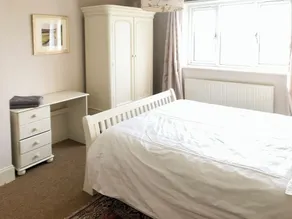 1 Bed in Richmond oc-93264 - Image 4