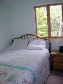 Schönes und ruhiges Cottage mit 230 'Fassade in Gun Point Cove - Image 3