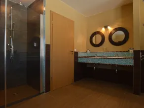 Robertville Lakeview Escape - Image 5