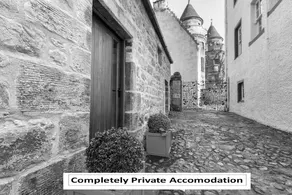Deluxe double room with views of Falkland Palace - Image 5