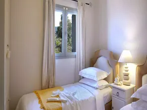 Stunning Kefalonia Villa | Villa Daisya | 3 Bedrooms | Seafront - Image 5