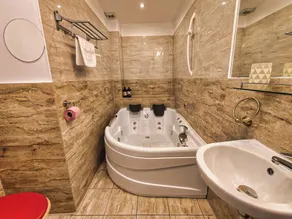 Balcesti Design Apartments - Walk to Old Town - Pumo Properties - Image 2