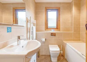 3 bedroom accommodation in Tilford, Farnham - Image 3
