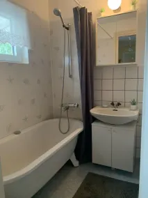 I hjertet af Småland ligger dette billede-perfekte sommerhus Bullerbü - Image 5