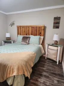 Driftaway Cabin 5 in Glenwood, AR - Image 5