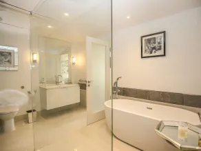 Shutts House Garden Apartment - Image 5