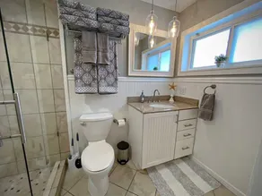 One Bedroom Condo with Ocean Views and close to the Beach!! - Image 2