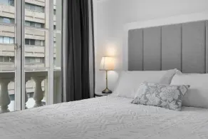 Stylish 1BR Apt with City Views - Image 4