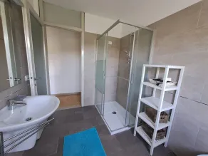 Small villa with garden, between the Dolomites and Venice. Ideal for families and groups - Image 3