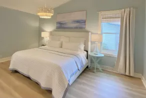 Beautiful beach cottage 1/2 mile to the Sandy Shore! - Image 5