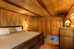 Dupont Forest Trailside Cabin - Image 4