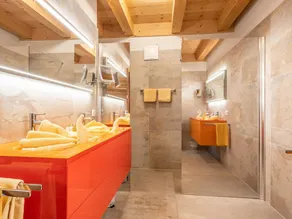 Beautiful Chalet with Sauna in Kaprun - Image 3
