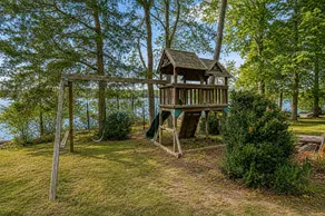 Enchanting lakefront oasis with fire pit, generous patio, dock, & amazing views - Image 2