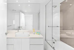 Holiday Holiday - H Residence Apartments - Image 3