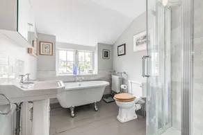 Two bedroom dog friendly holiday cottage in the Cotswolds - Keeley Cottage - Image 4