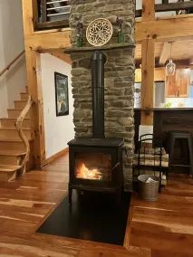 Custom Finger Lakes home near Ithaca with hot tub  - Image 2