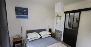 Maison de Charme en Bois à 300 m de la mer - Image 3