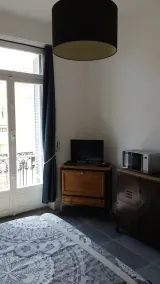 Studio, City Center, In Old Palace, 50 meters from the beaches. - Image 5