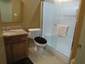 Gorgeous 2 bed 2 bath house on 3 acres on Hwy 82 - Image 3