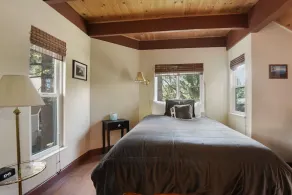 Tahoe City Getaway Minutes from Lake and Activities - Image 4