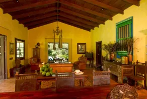 Luxury Tropical Nature Surrounded Retreat - Image 3